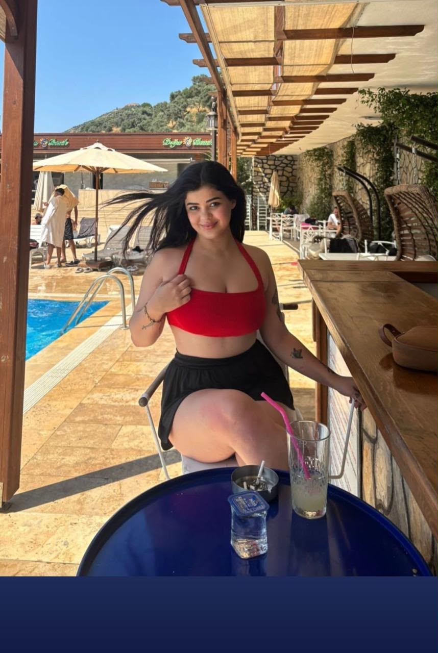 Etrenli Akıllı Partner Bayan Escort Tezel
