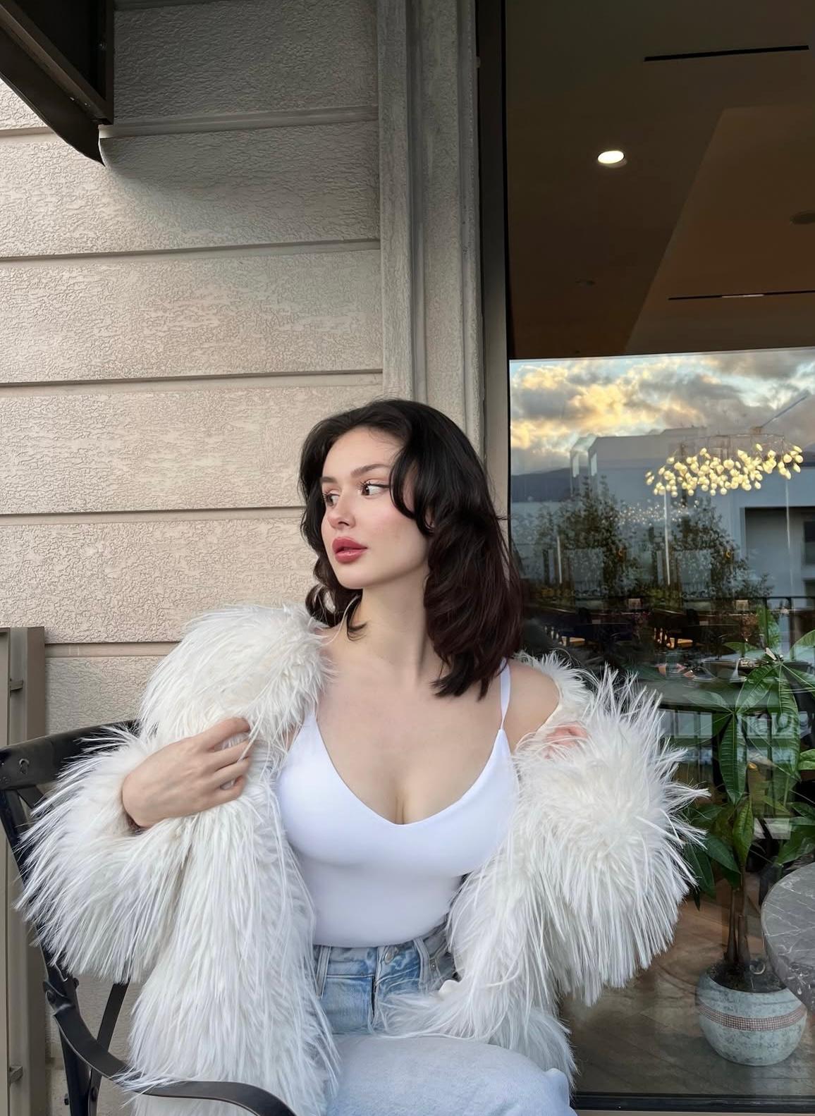 İçme Deneyimsiz Escort Bayan Sultan