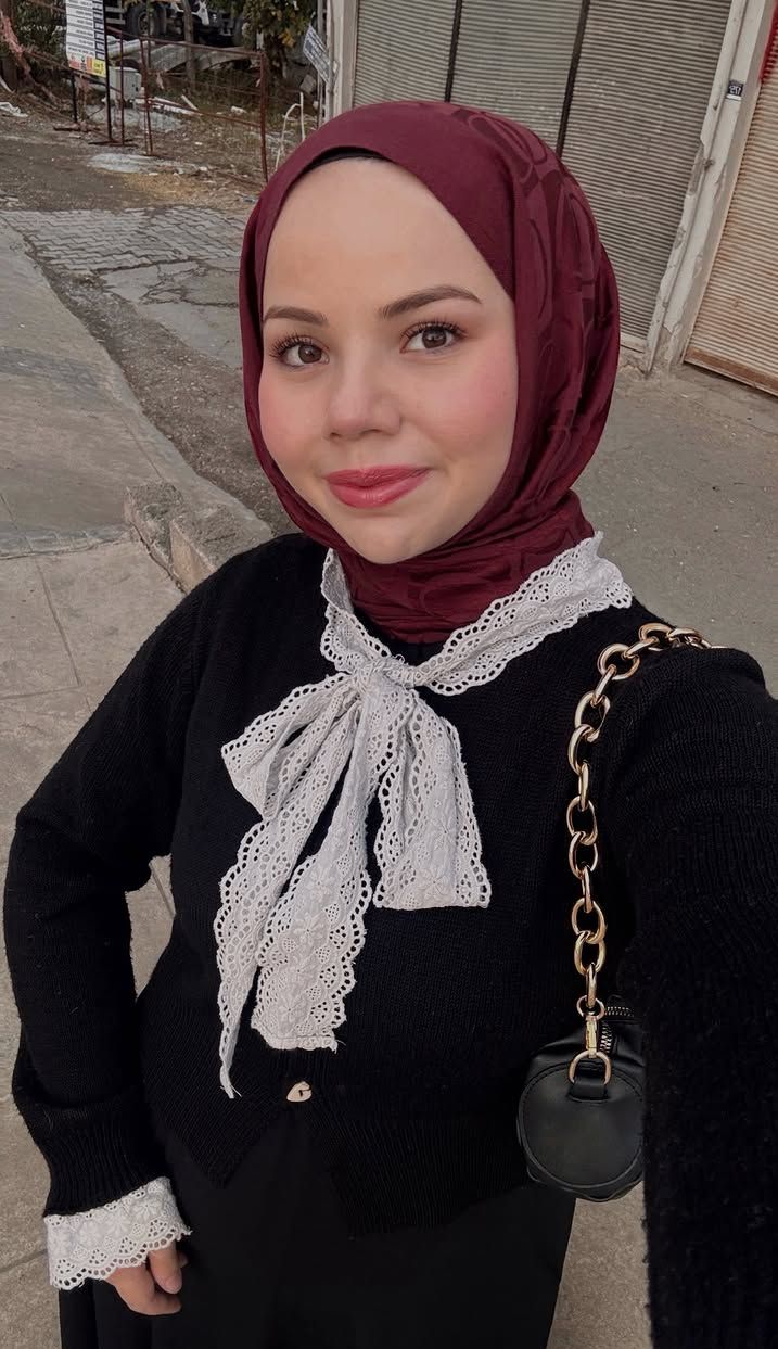 Kalem Başarılı Bayan Bayan Escort Çilek