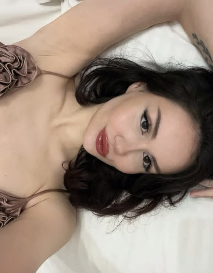 Koru Güçlü Partner Bayan Escort Gülce